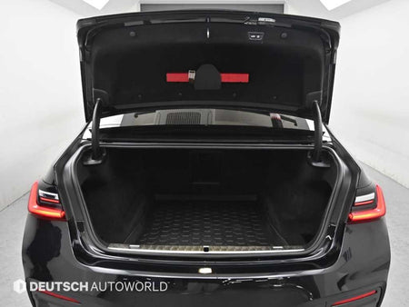 BMW 7-Series — photo 19
