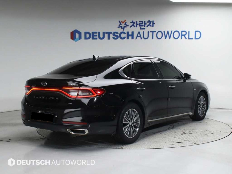 Hyundai Grandeur — photo 02
