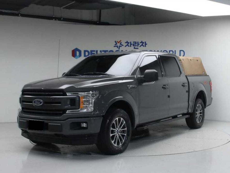 Ford F150 — photo 01