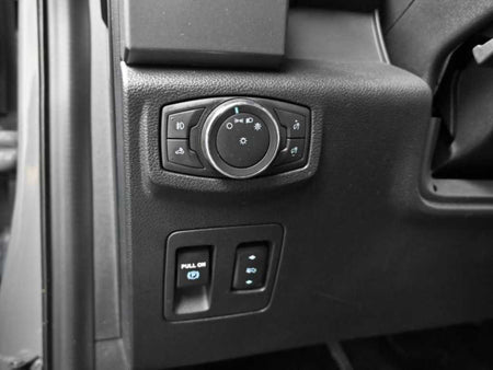 Ford F150 — photo 18