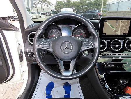 Mercedes-Benz C-Class — photo 08
