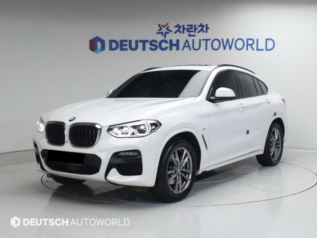 BMW X4 — photo 01