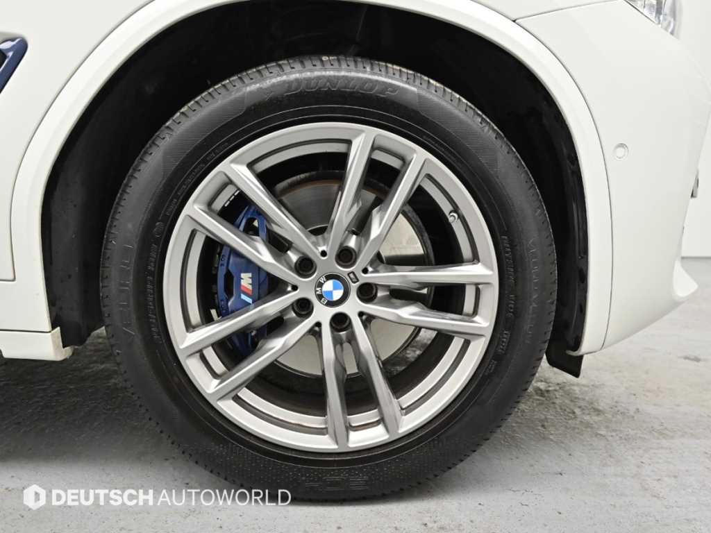 BMW X4 — photo 05