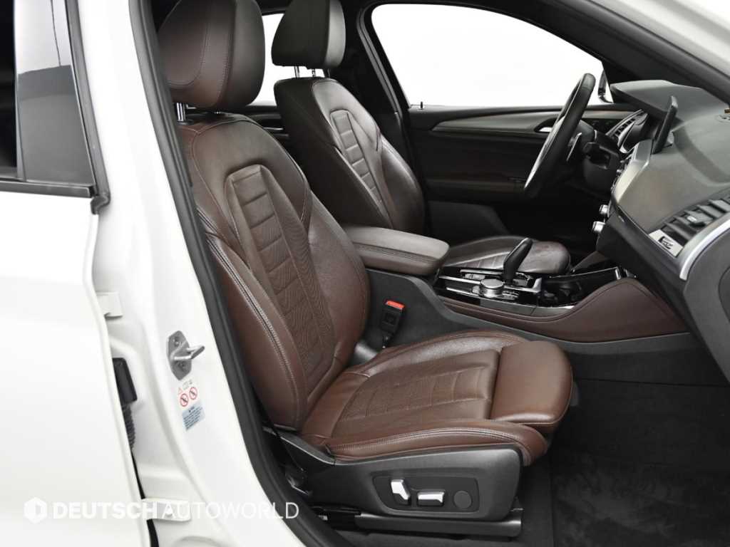 BMW X4 — photo 10