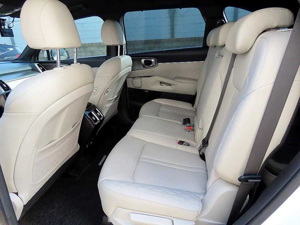 Kia Sorento — photo 06