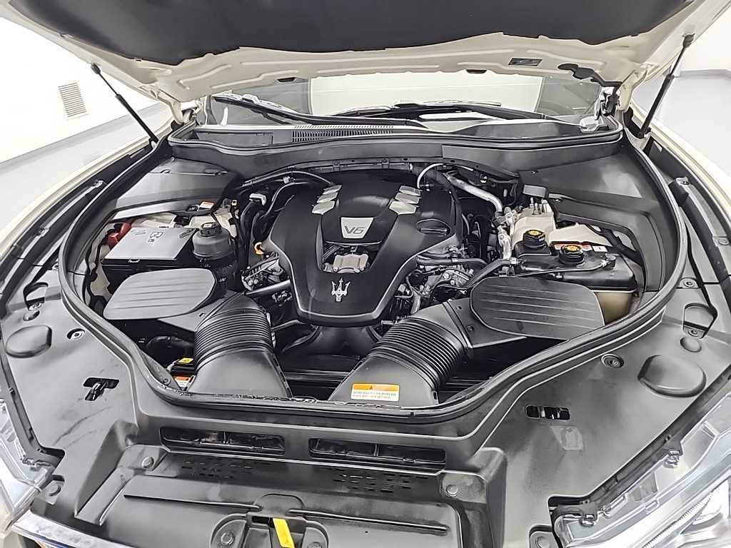 Maserati Levante — photo 05