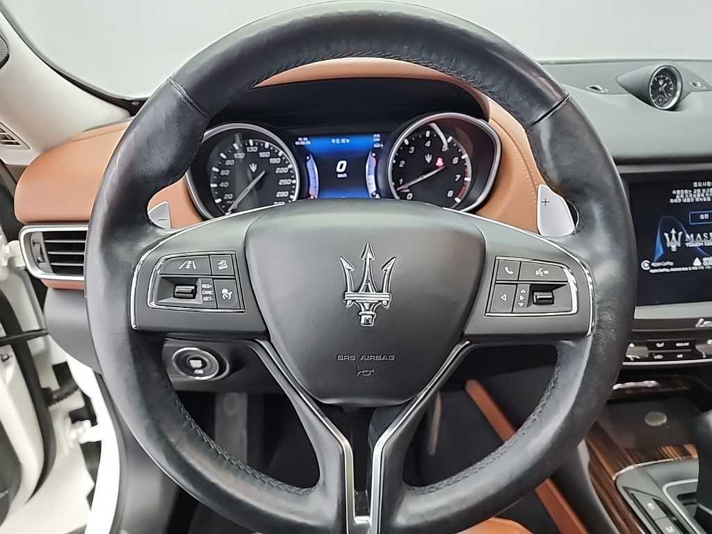 Maserati Levante — photo 09