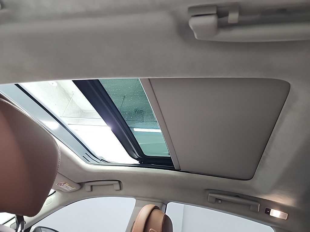 Maserati Levante — photo 13