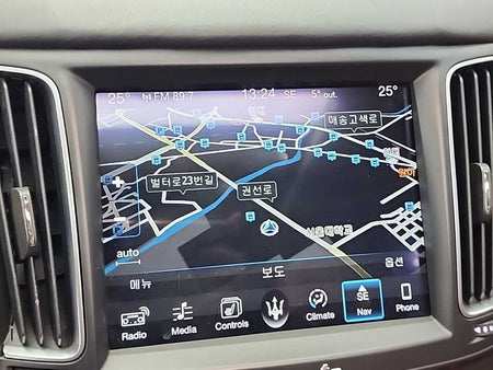 Maserati Levante — photo 14