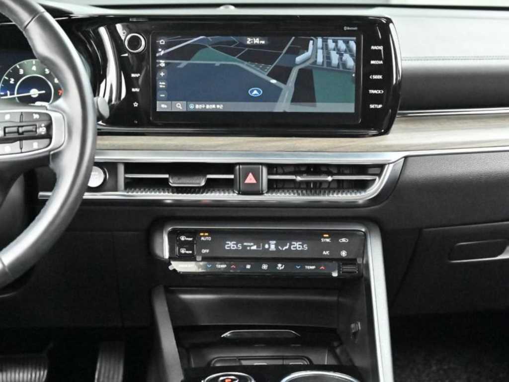 Kia K5 — photo 12