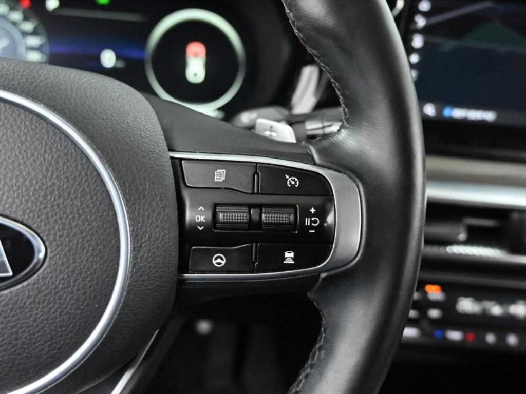 Kia K5 — photo 16