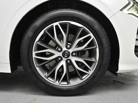 Kia K5 — photo 20