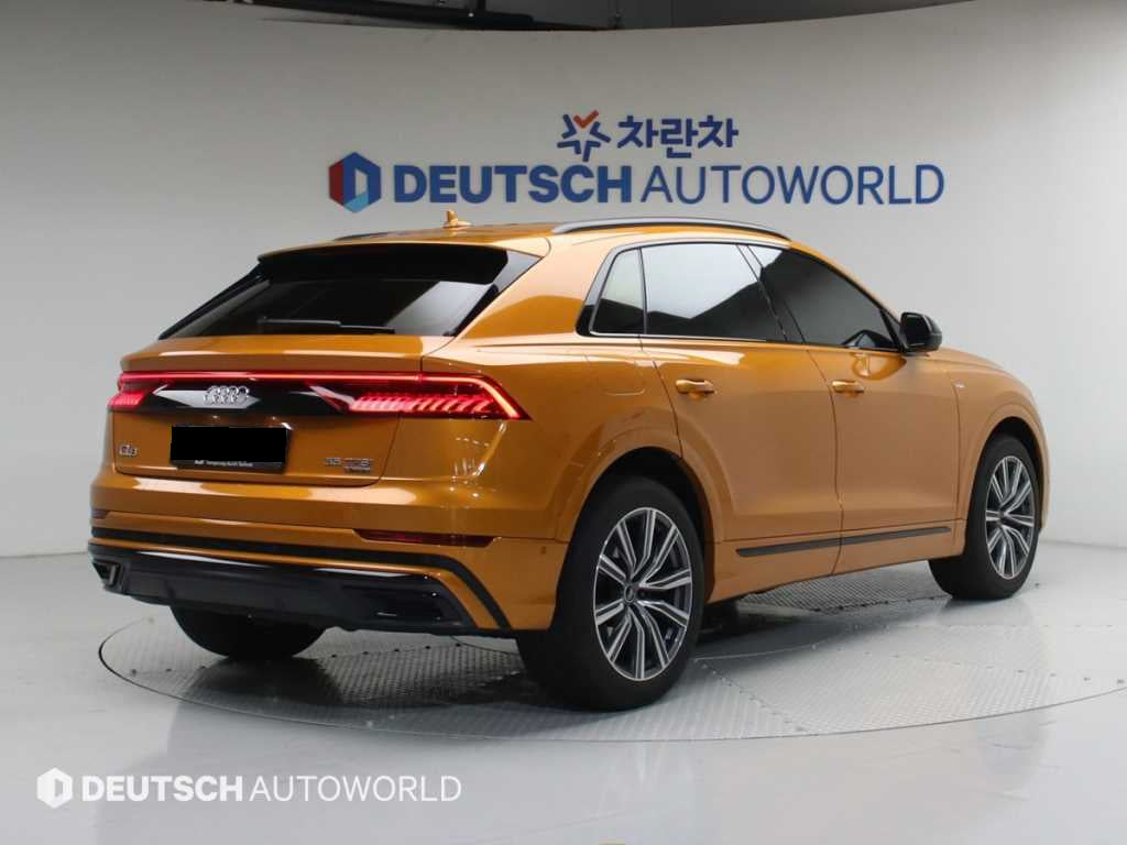 Audi Q8 — photo 02