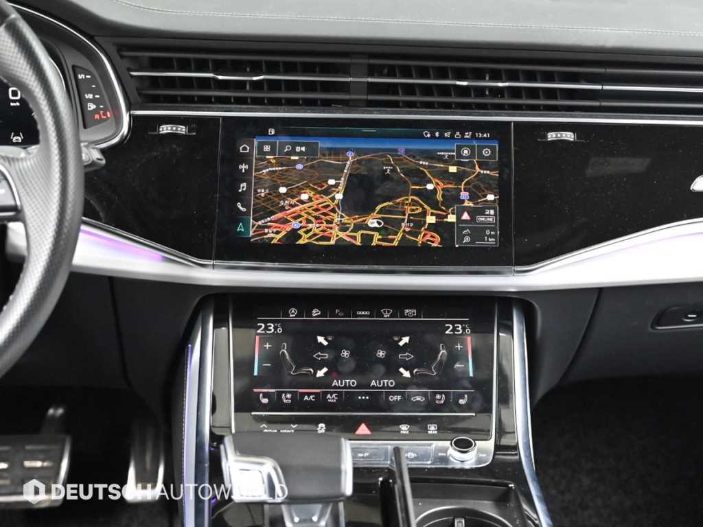 Audi Q8 — photo 14