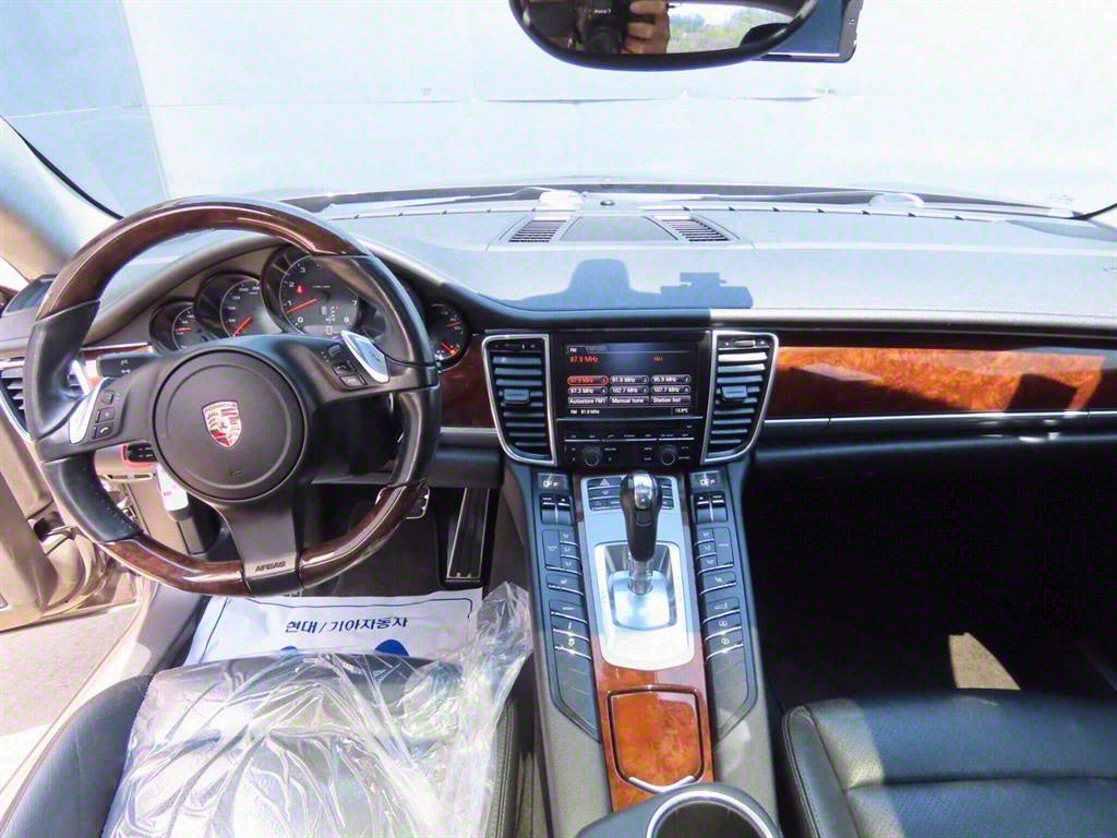 Porsche Panamera — photo 10