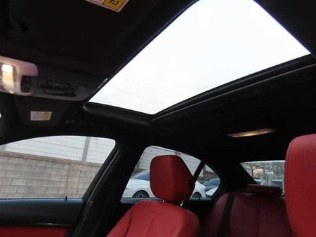 BMW 3-Series — photo 16