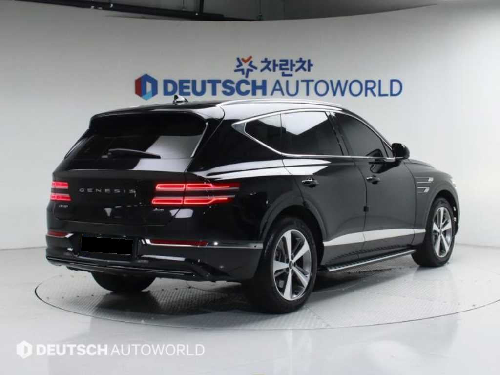 Genesis GV80 — photo 02