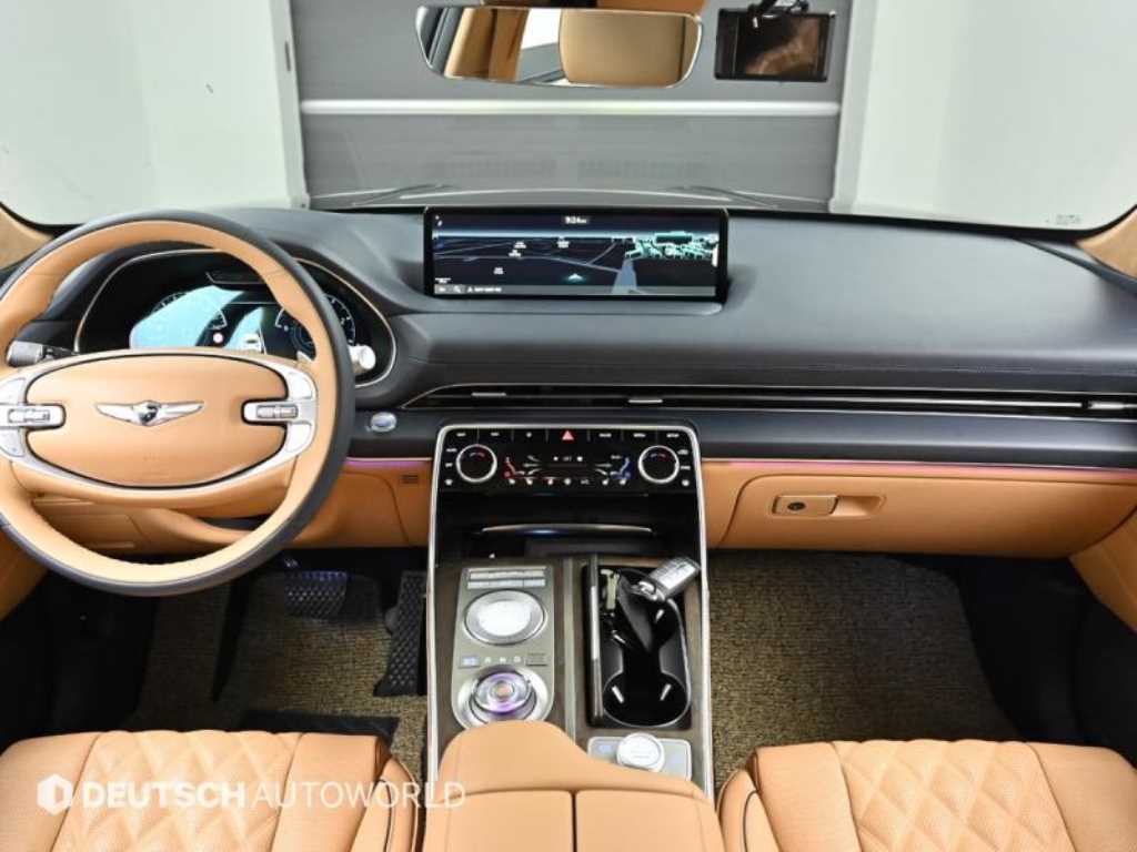 Genesis GV80 — photo 07