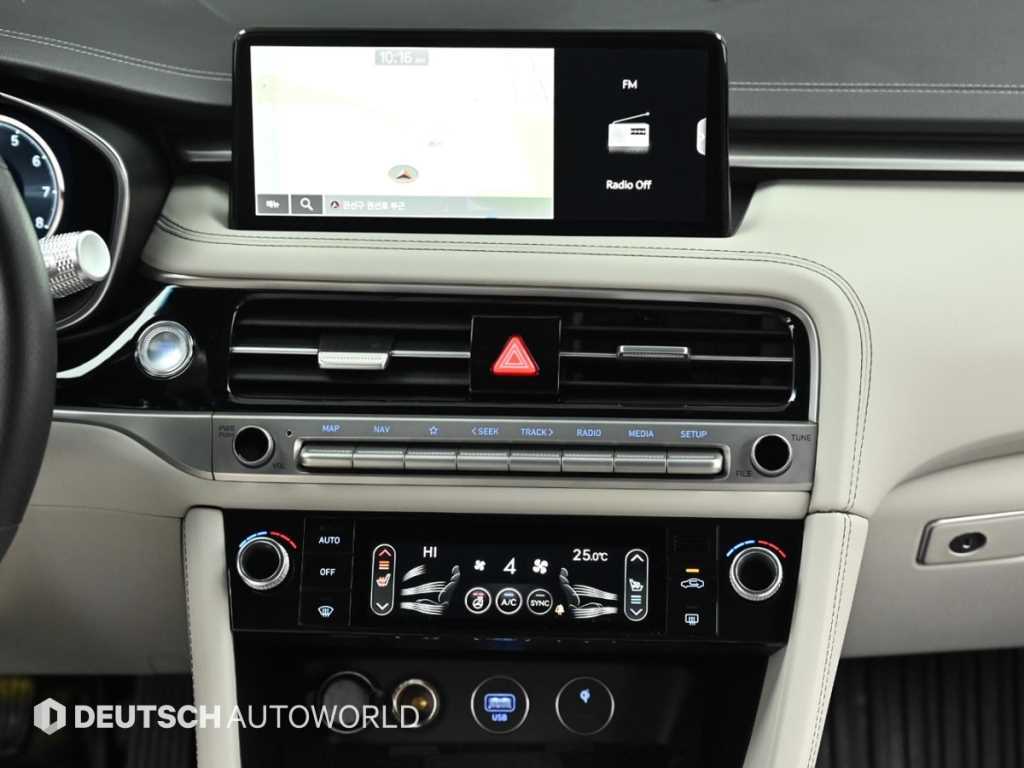 Genesis G70 — photo 14
