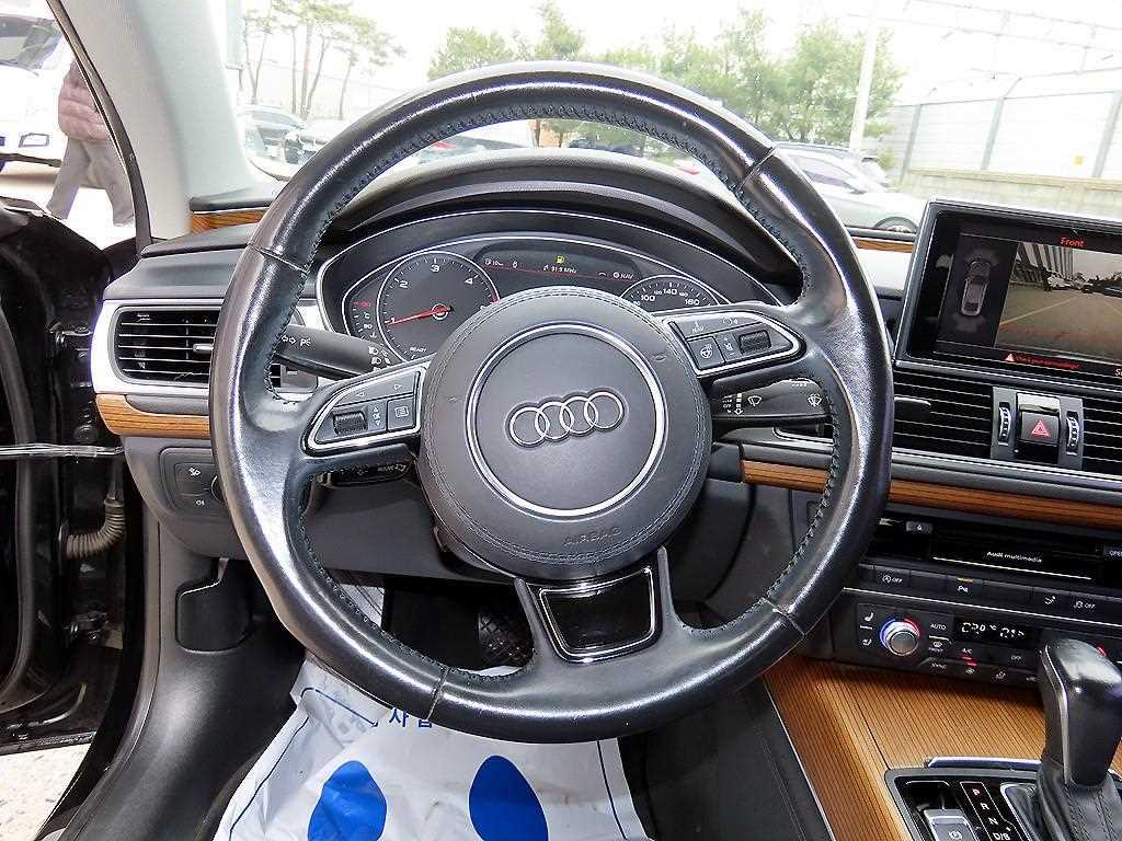 Audi A7 — photo 08