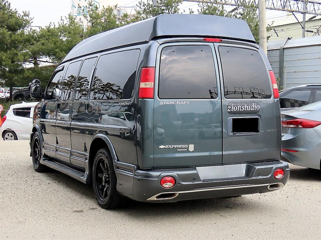 CHEVROLET Express Van — photo 03