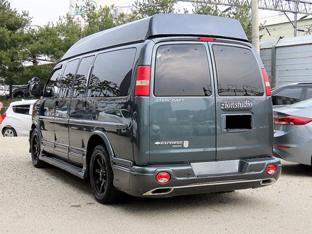 CHEVROLET Express Van — photo 03