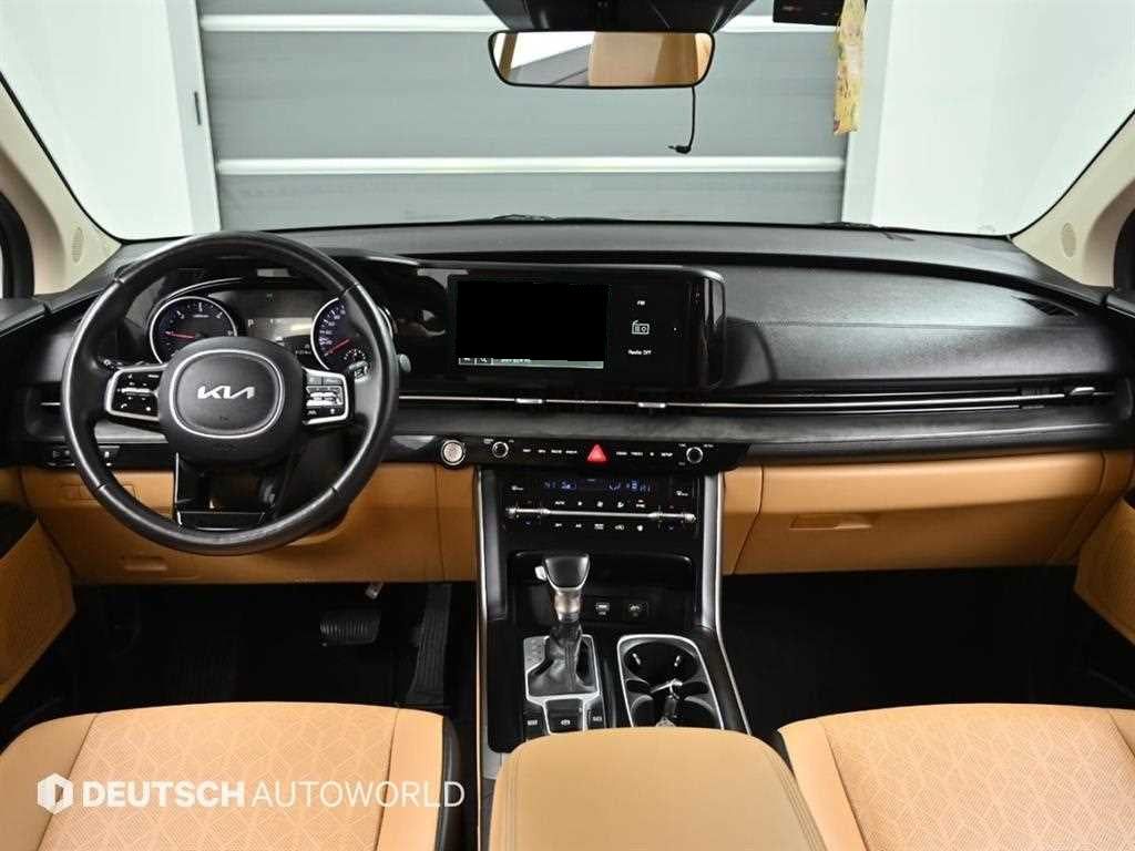 Kia Carnival — photo 07