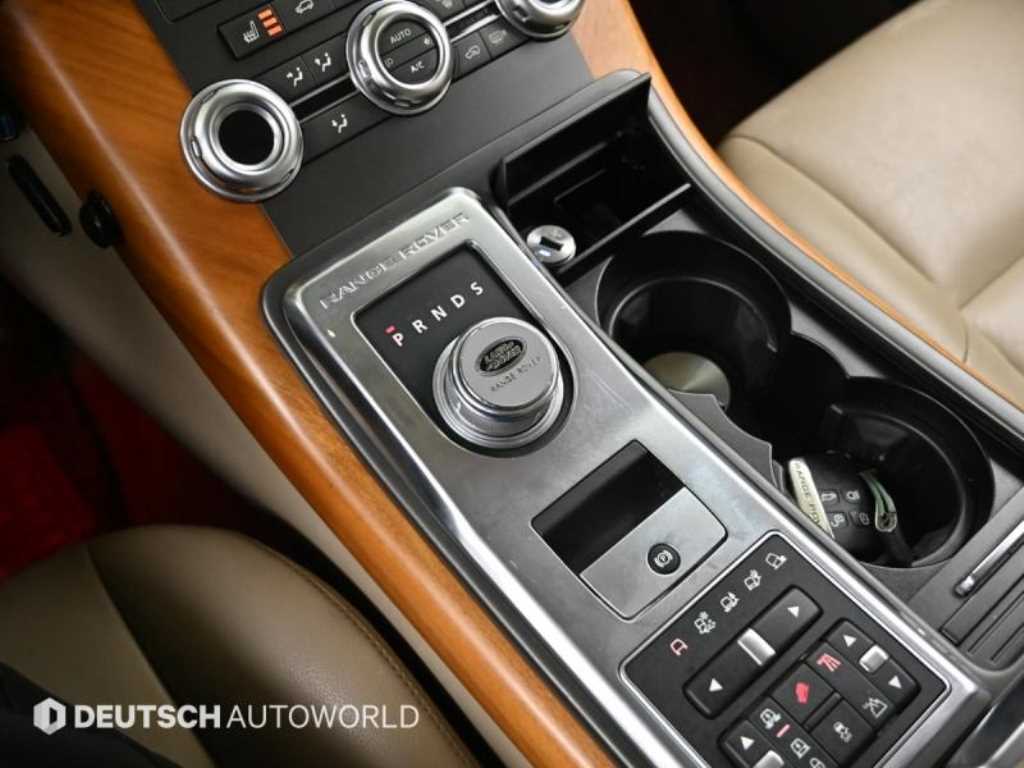 Land Rover Range Rover Sport — photo 09