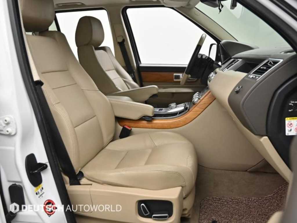 Land Rover Range Rover Sport — photo 10