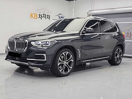 BMW X5 — photo 01