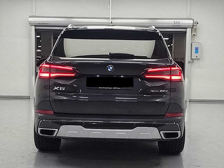 BMW X5 — photo 03