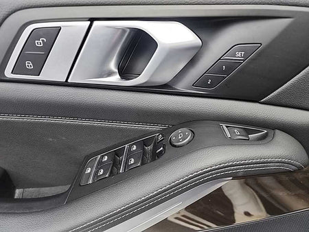 BMW X5 — photo 17