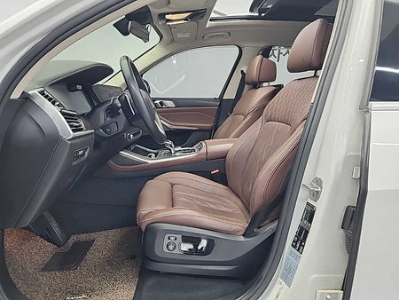 BMW X7 — photo 11