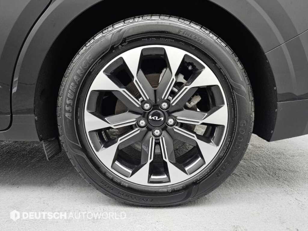 Kia Carnival — photo 05