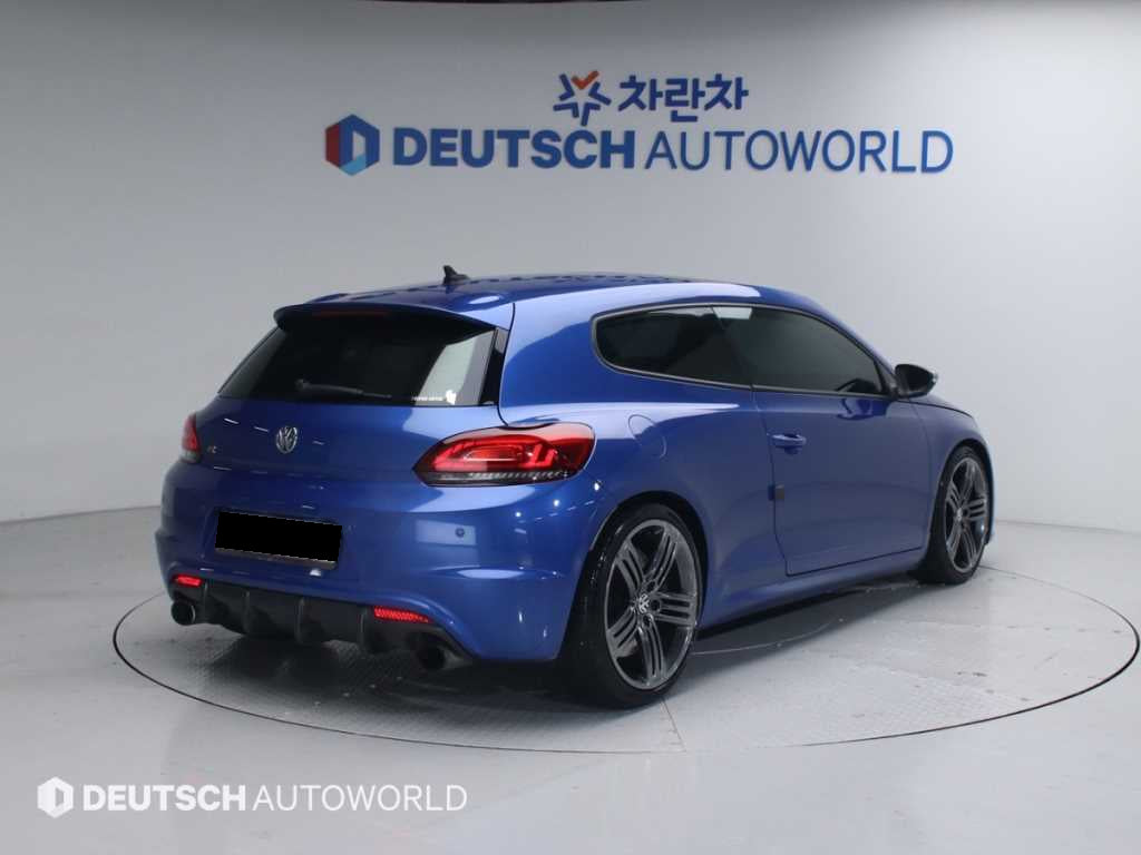 Volkswagen Scirocco — photo 02