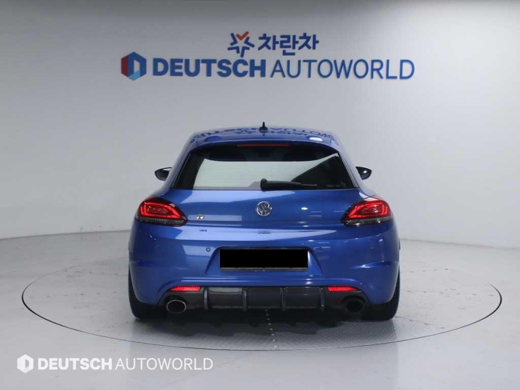 Volkswagen Scirocco — photo 04
