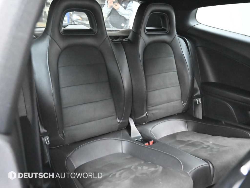 Volkswagen Scirocco — photo 12