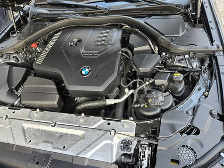 BMW 3-Series — photo 19