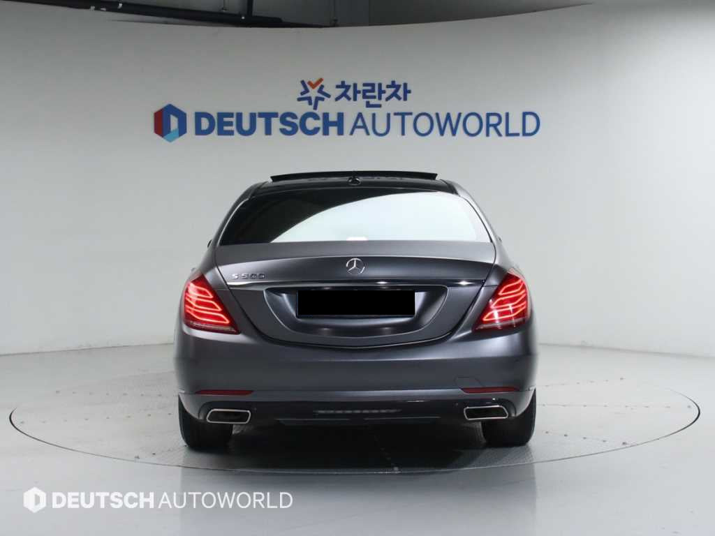Mercedes-Benz S-Class — photo 04