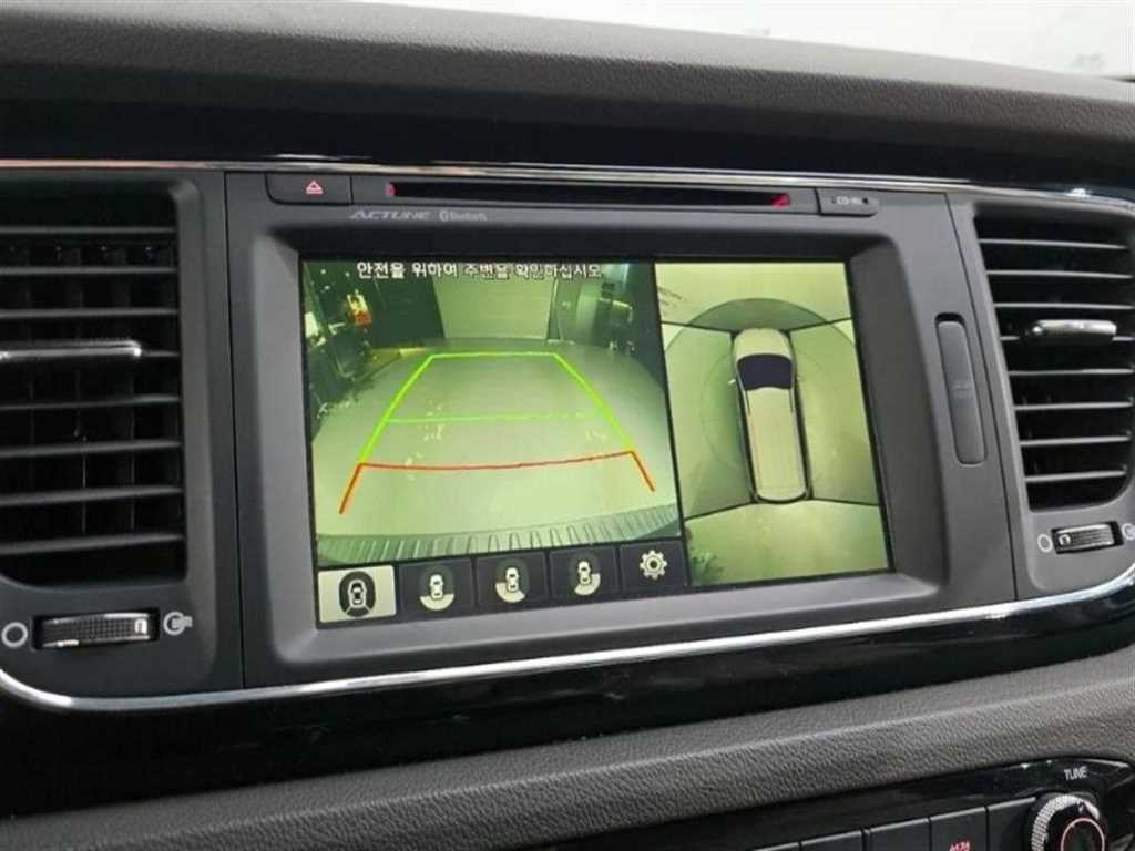 Kia Carnival — photo 15