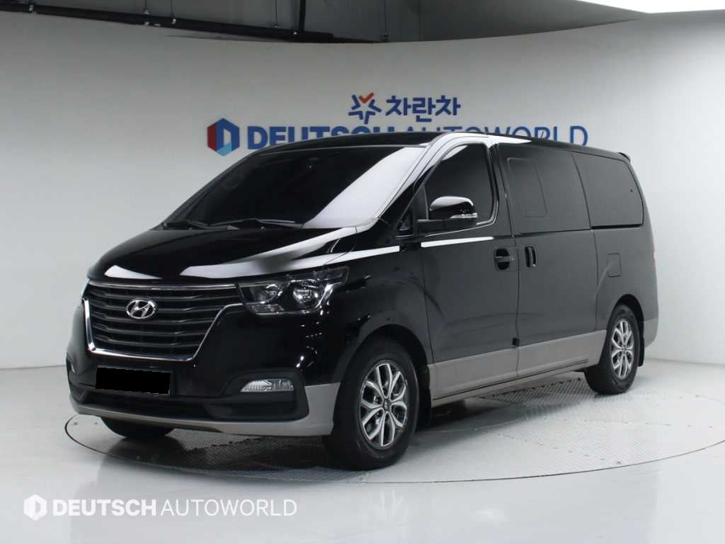 Hyundai Starex — photo 01