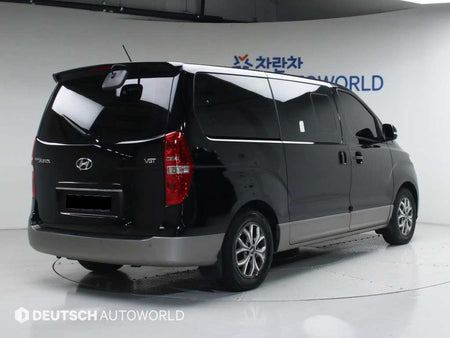 Hyundai Starex — photo 02