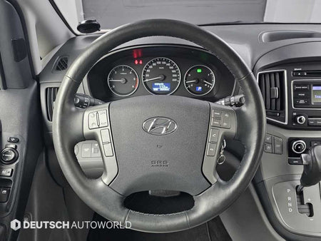 Hyundai Starex — photo 13
