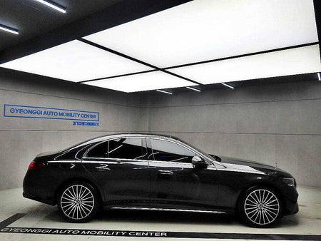 Mercedes-Benz E-Class — photo 02