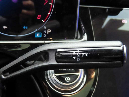 Mercedes-Benz E-Class — photo 10