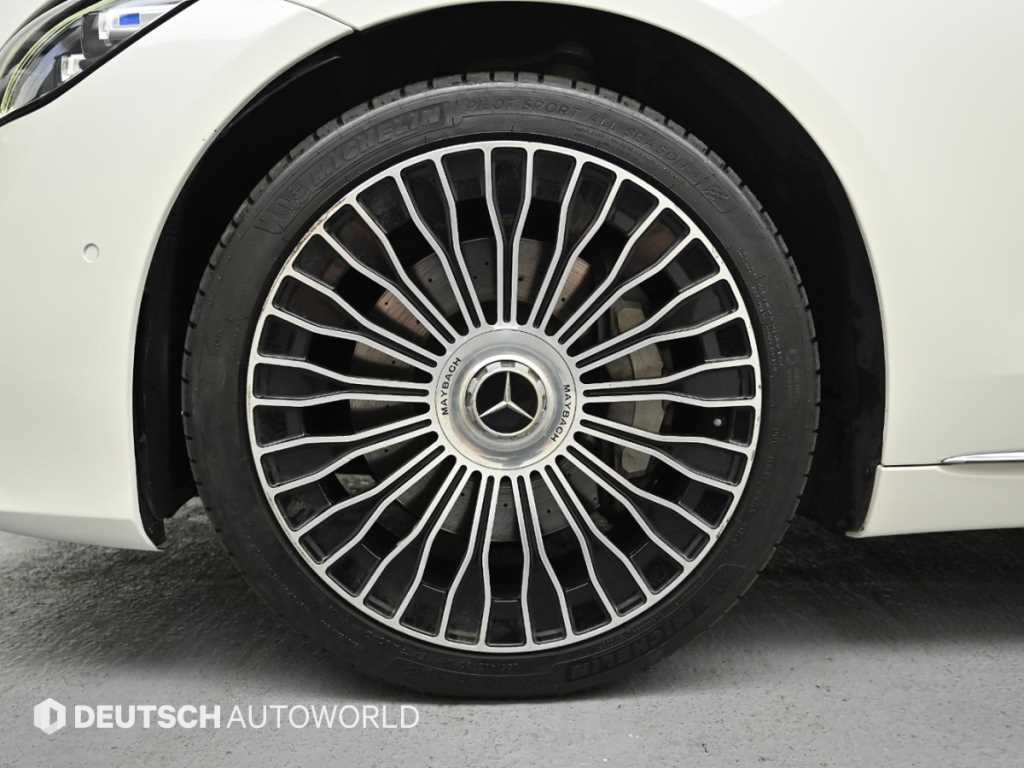 Mercedes-Benz S-Class — photo 05