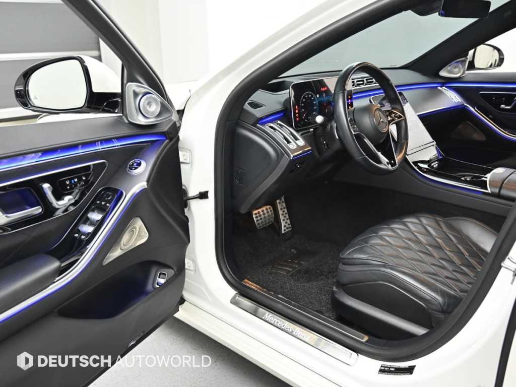 Mercedes-Benz S-Class — photo 11