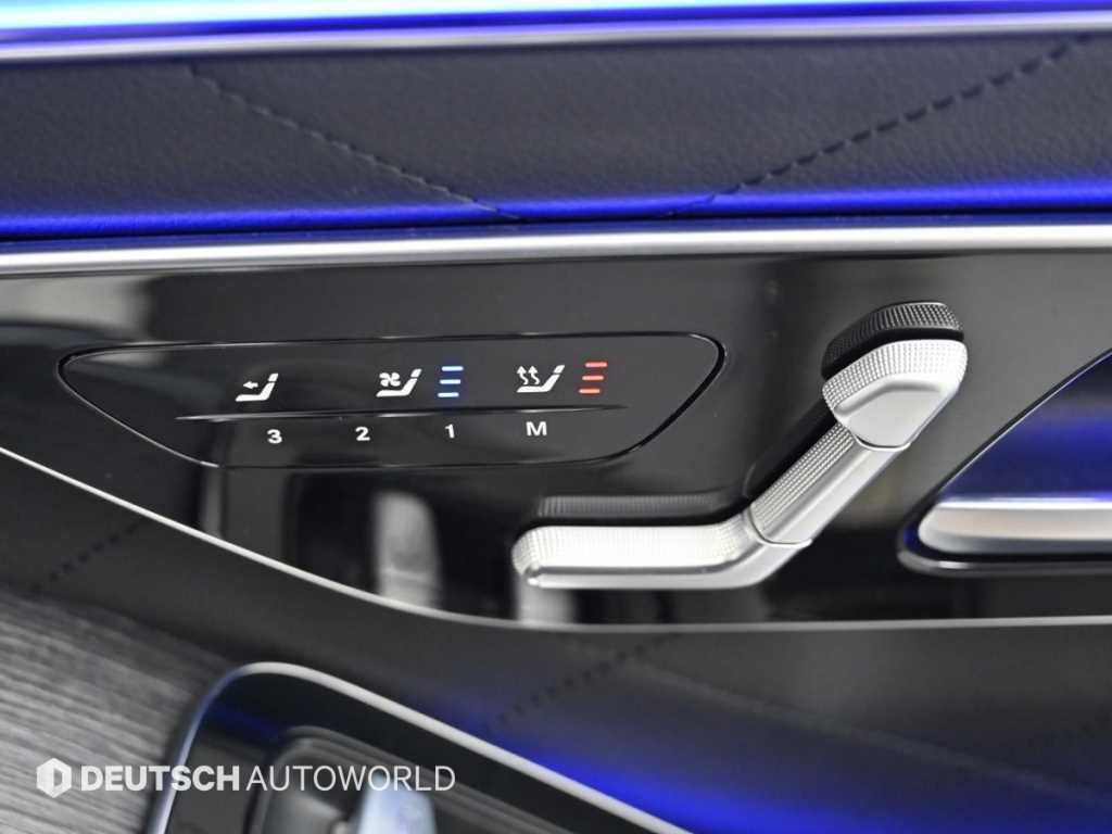 Mercedes-Benz S-Class — photo 16