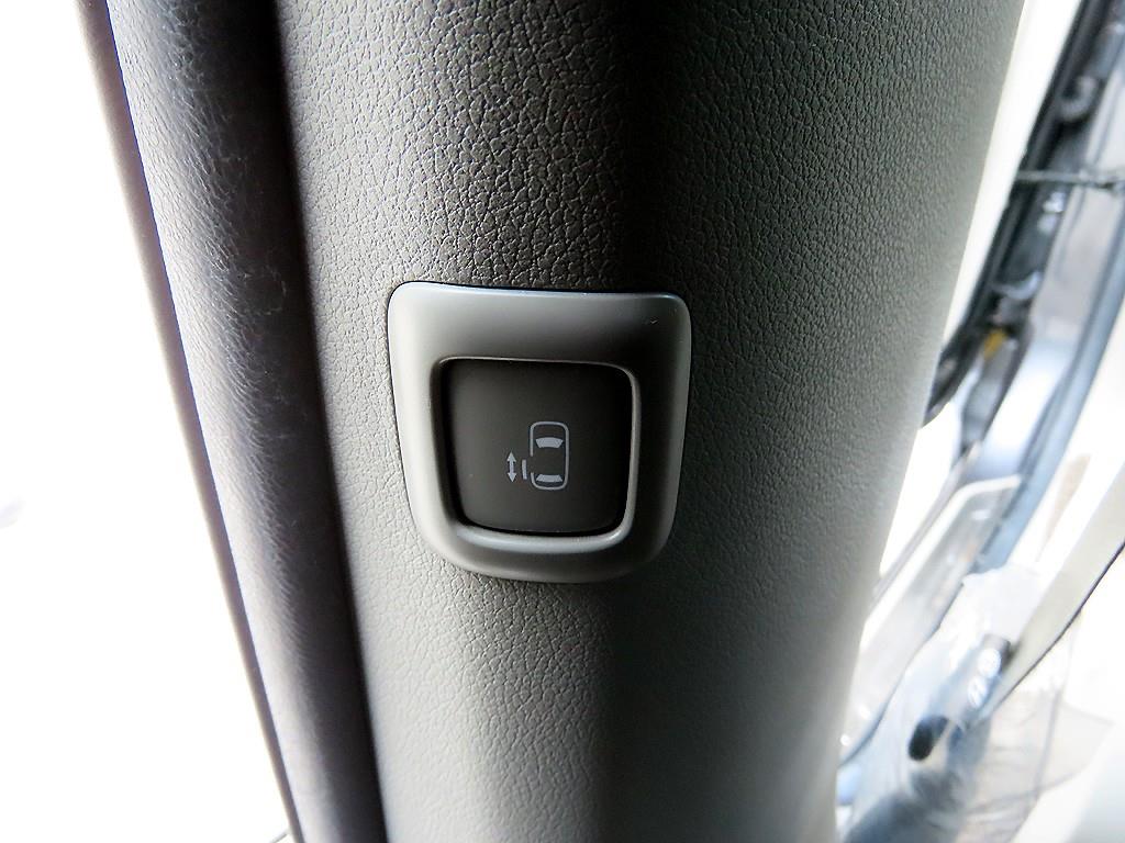 Kia Carnival — photo 14