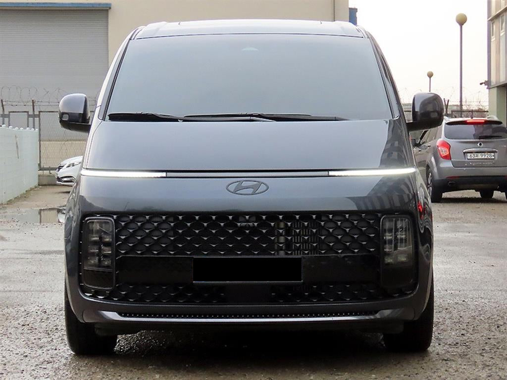 Hyundai Staria — photo 01